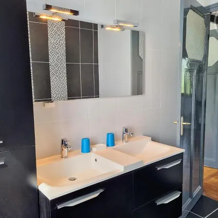 Apartament Avec Jardin, Animaux Acceptes - Fr-1-510-178 *